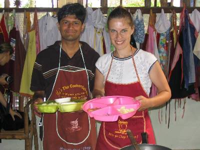 Mehras at Thai cooking school