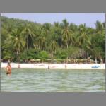 The beach at Lo Dalam bay